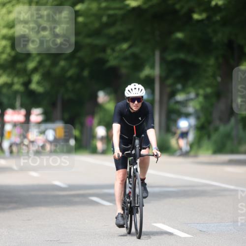 15.06.2025 - 7 Türme Triathlon Yannick Fuchs http://msf.ph/oto/7987690 15.06.2025 12:58:58 Radfahren 327, 1006 meine-sportfotos.de