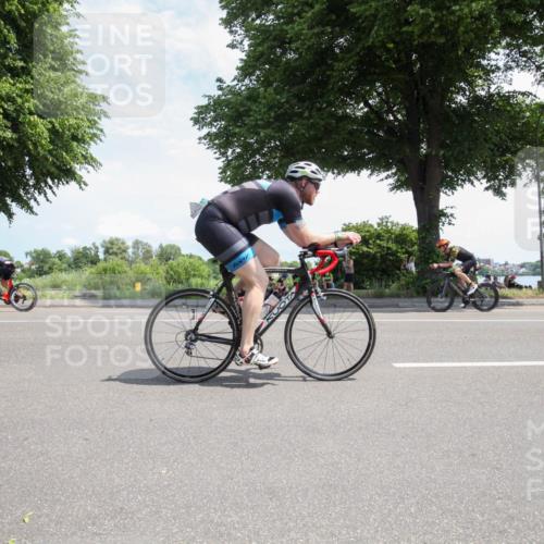 15.06.2025 - 7 Türme Triathlon Yannick Fuchs http://msf.ph/oto/7987695 15.06.2025 12:48:20 Radfahren 235, 240, 273, 490, 498, 543, 655 meine-sportfotos.de