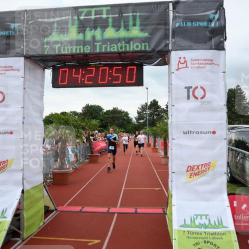 15.06.2025 - 7 Türme Triathlon Michael Strokosch http://msf.ph/oto/7987722 15.06.2025 14:20:49 Ziel 602, 876, 1092, 1178 meine-sportfotos.de