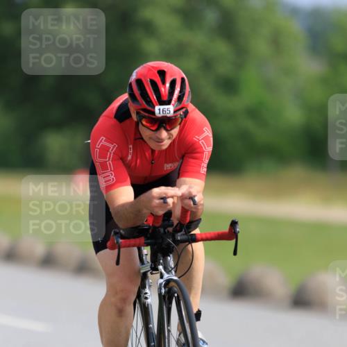 15.06.2025 - 27. Vierlanden-Triathlon H.Heesch http://msf.ph/oto/7987740 15.06.2025 09:15:42 Radfahren 2, 8, 35, 58, 83, 165 meine-sportfotos.de