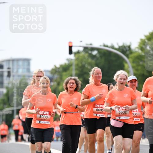 15.06.2025 - REWE Women's Run Dr. Thomas Lammeyer http://msf.ph/oto/7987752 15.06.2025 10:48:18 Laufen 5038, 25, 5035, 5632, 936 meine-sportfotos.de
