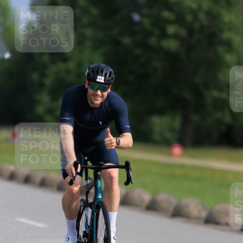 15.06.2025 - 27. Vierlanden-Triathlon H.Heesch http://msf.ph/oto/7987754 15.06.2025 09:16:13 Radfahren 43 meine-sportfotos.de