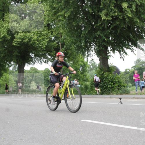 15.06.2025 - 7 Türme Triathlon Yannick Fuchs http://msf.ph/oto/7987793 15.06.2025 14:00:57 Radfahren  meine-sportfotos.de
