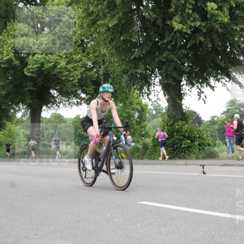 15.06.2025 - 7 Türme Triathlon Yannick Fuchs http://msf.ph/oto/7987817 15.06.2025 14:02:03 Radfahren  meine-sportfotos.de