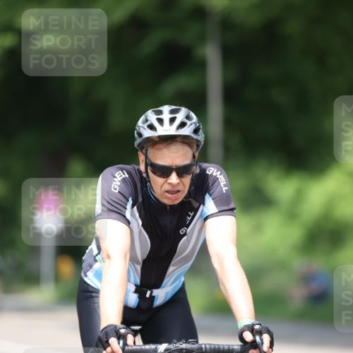 15.06.2025 - 7 Türme Triathlon Yannick Fuchs http://msf.ph/oto/7987823 15.06.2025 12:59:09 Radfahren 361, 503, 579, 639, 647, 919, 1071 meine-sportfotos.de