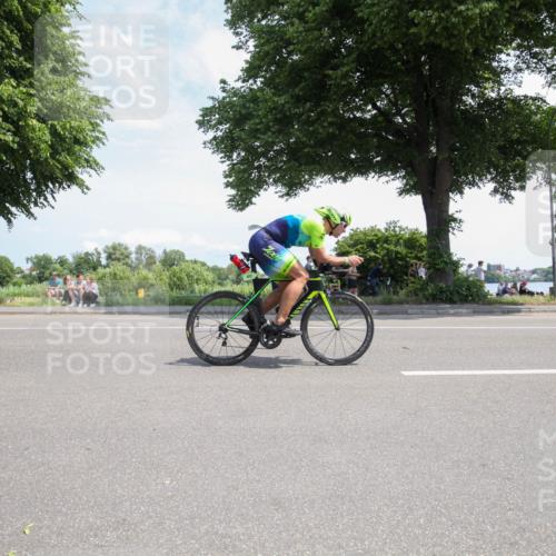 15.06.2025 - 7 Türme Triathlon Yannick Fuchs http://msf.ph/oto/7987852 15.06.2025 12:49:50 Radfahren 260, 466, 498, 677 meine-sportfotos.de
