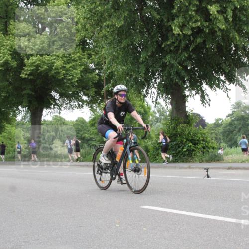 15.06.2025 - 7 Türme Triathlon Yannick Fuchs http://msf.ph/oto/7987862 15.06.2025 14:03:15 Radfahren  meine-sportfotos.de