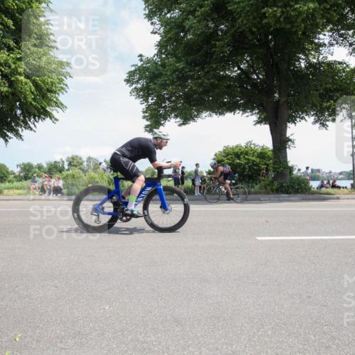15.06.2025 - 7 Türme Triathlon Yannick Fuchs http://msf.ph/oto/7987864 15.06.2025 12:49:53 Radfahren 466, 498, 677 meine-sportfotos.de