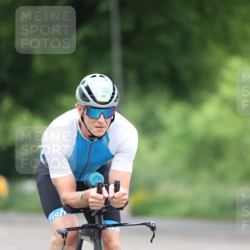15.06.2025 - 7 Türme Triathlon Yannick Fuchs http://msf.ph/oto/7987869 15.06.2025 11:43:29 Radfahren 242, 311 meine-sportfotos.de