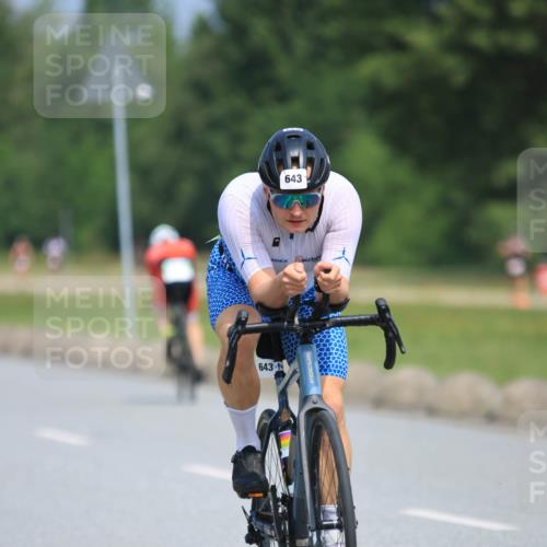 21.06.2025 - 27. Vierlanden-Triathlon H.Heesch http://msf.ph/oto/7987900 15.06.2025 11:39:07 Radfahren 220, 641, 643, 723, 733, 746 meine-sportfotos.de