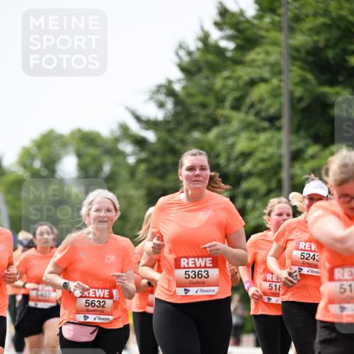 15.06.2025 - REWE Women's Run Dr. Thomas Lammeyer http://msf.ph/oto/7987910 15.06.2025 10:48:21 Laufen 5632, 5363, 518, 5243, 51, 4 meine-sportfotos.de