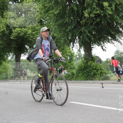 15.06.2025 - 7 Türme Triathlon Yannick Fuchs http://msf.ph/oto/7987917 15.06.2025 14:04:14 Radfahren  meine-sportfotos.de