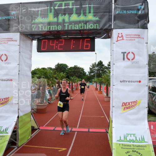 15.06.2025 - 7 Türme Triathlon Michael Strokosch http://msf.ph/oto/7987983 15.06.2025 14:21:16 Ziel 960, 1051 meine-sportfotos.de