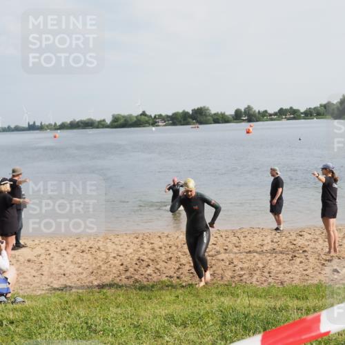 21.06.2025 - 27. Vierlanden-Triathlon MichiJ http://msf.ph/oto/7987992 15.06.2026 09:13:55 Schwimmen 198, 203, 228 meine-sportfotos.de