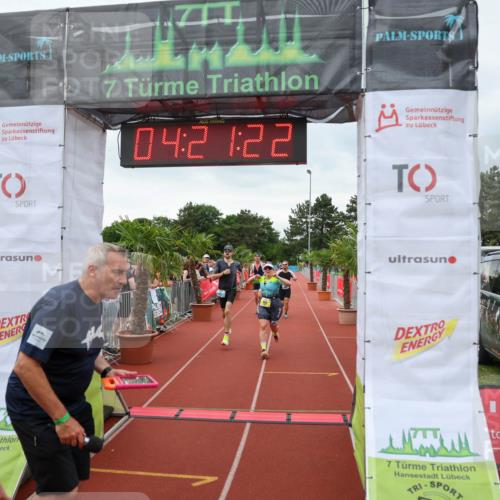 15.06.2025 - 7 Türme Triathlon Michael Strokosch http://msf.ph/oto/7988085 15.06.2025 14:21:21 Ziel 546, 616, 647, 960, 1017, 1051 meine-sportfotos.de