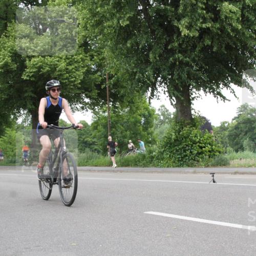 15.06.2025 - 7 Türme Triathlon Yannick Fuchs http://msf.ph/oto/7988119 15.06.2025 14:16:14 Radfahren  meine-sportfotos.de