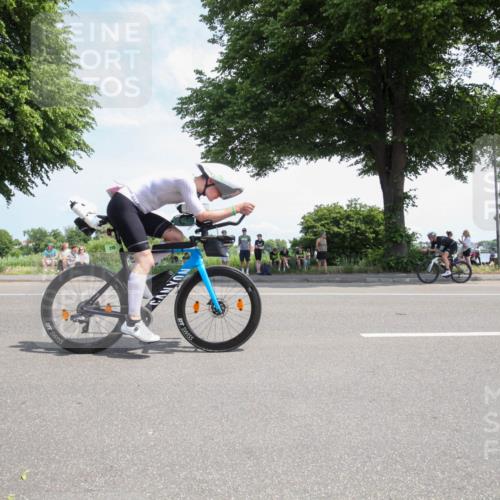 15.06.2025 - 7 Türme Triathlon Yannick Fuchs http://msf.ph/oto/7988136 15.06.2025 12:52:22 Radfahren 400, 451, 594 meine-sportfotos.de