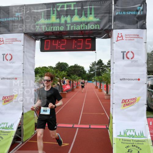 15.06.2025 - 7 Türme Triathlon Michael Strokosch http://msf.ph/oto/7988181 15.06.2025 14:21:35 Ziel 663, 1126 meine-sportfotos.de