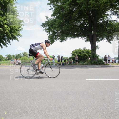 15.06.2025 - 7 Türme Triathlon Yannick Fuchs http://msf.ph/oto/7988192 15.06.2025 12:52:48 Radfahren 631 meine-sportfotos.de