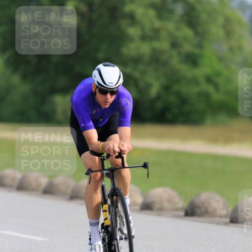 15.06.2025 - 27. Vierlanden-Triathlon H.Heesch http://msf.ph/oto/7988199 15.06.2025 09:20:48 Radfahren 21, 88, 111, 121, 194 meine-sportfotos.de