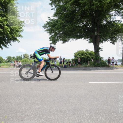 15.06.2025 - 7 Türme Triathlon Yannick Fuchs http://msf.ph/oto/7988219 15.06.2025 12:52:55 Radfahren 241, 591, 631, 653, 661 meine-sportfotos.de