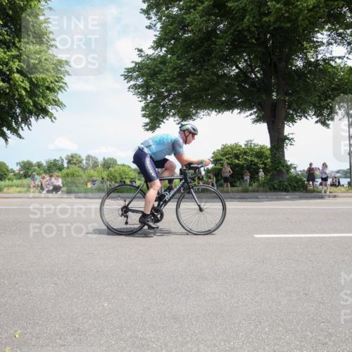 15.06.2025 - 7 Türme Triathlon Yannick Fuchs http://msf.ph/oto/7988240 15.06.2025 12:53:06 Radfahren 255, 265, 341, 470, 591, 608 meine-sportfotos.de