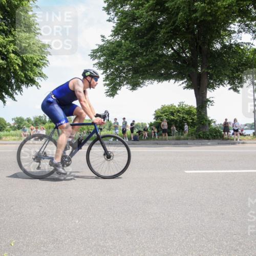 15.06.2025 - 7 Türme Triathlon Yannick Fuchs http://msf.ph/oto/7988262 15.06.2025 12:53:13 Radfahren 255, 265, 341, 470 meine-sportfotos.de