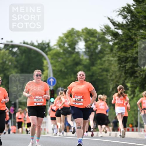 15.06.2025 - REWE Women's Run Dr. Thomas Lammeyer http://msf.ph/oto/7988287 15.06.2025 10:48:31 Laufen 5675, 5320 meine-sportfotos.de