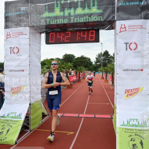 15.06.2025 - 7 Türme Triathlon Michael Strokosch http://msf.ph/oto/7988292 15.06.2025 14:21:47 Ziel 400, 470, 1126, 1148 meine-sportfotos.de