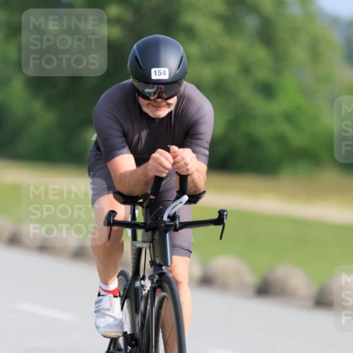 15.06.2025 - 27. Vierlanden-Triathlon H.Heesch http://msf.ph/oto/7988306 15.06.2025 09:22:24 Radfahren 104, 154 meine-sportfotos.de