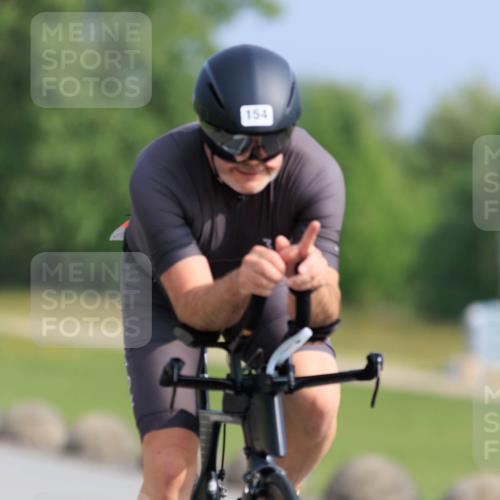 15.06.2025 - 27. Vierlanden-Triathlon H.Heesch http://msf.ph/oto/7988308 15.06.2025 09:22:24 Radfahren 104, 154 meine-sportfotos.de