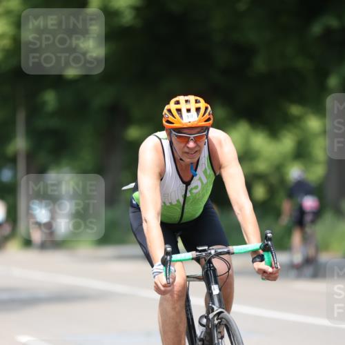 15.06.2025 - 7 Türme Triathlon Yannick Fuchs http://msf.ph/oto/7988344 15.06.2025 13:00:27 Radfahren 200, 402, 461, 495, 577, 665, 869, 879, 945, 1166 meine-sportfotos.de