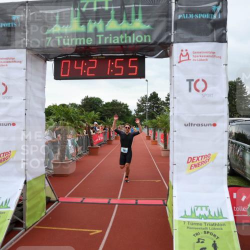 15.06.2025 - 7 Türme Triathlon Michael Strokosch http://msf.ph/oto/7988371 15.06.2025 14:21:54 Ziel 360, 470, 1148 meine-sportfotos.de