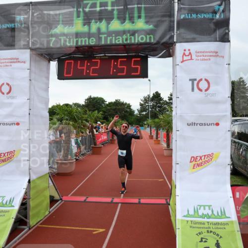 15.06.2025 - 7 Türme Triathlon Michael Strokosch http://msf.ph/oto/7988382 15.06.2025 14:21:55 Ziel 360, 1148 meine-sportfotos.de