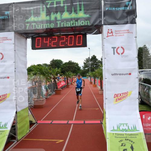 15.06.2025 - 7 Türme Triathlon Michael Strokosch http://msf.ph/oto/7988421 15.06.2025 14:22:00 Ziel 360, 396 meine-sportfotos.de