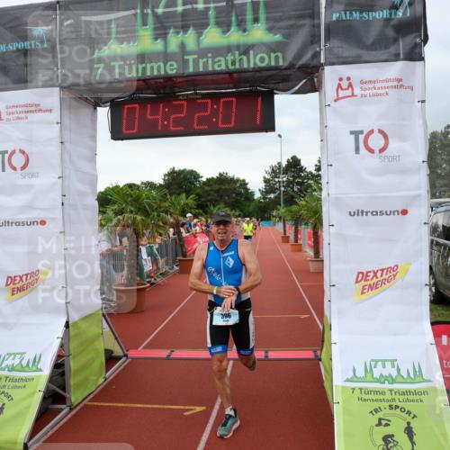15.06.2025 - 7 Türme Triathlon Michael Strokosch http://msf.ph/oto/7988453 15.06.2025 14:22:01 Ziel 360, 396 meine-sportfotos.de