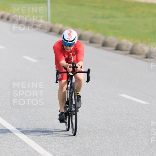 15.06.2025 - 27. Vierlanden-Triathlon H.Heesch http://msf.ph/oto/7988457 15.06.2025 09:24:38 Radfahren 65, 153, 160 meine-sportfotos.de