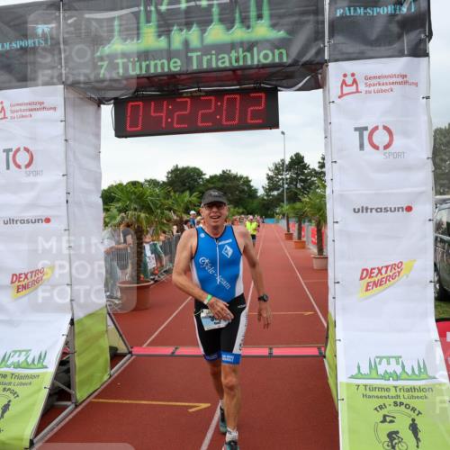15.06.2025 - 7 Türme Triathlon Michael Strokosch http://msf.ph/oto/7988459 15.06.2025 14:22:01 Ziel 360, 396 meine-sportfotos.de