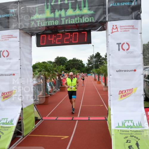 15.06.2025 - 7 Türme Triathlon Michael Strokosch http://msf.ph/oto/7988487 15.06.2025 14:22:07 Ziel 396, 705, 1013 meine-sportfotos.de
