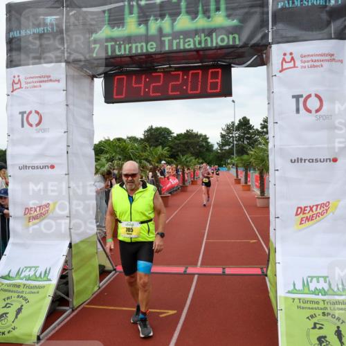 15.06.2025 - 7 Türme Triathlon Michael Strokosch http://msf.ph/oto/7988518 15.06.2025 14:22:08 Ziel 396, 705, 1013 meine-sportfotos.de