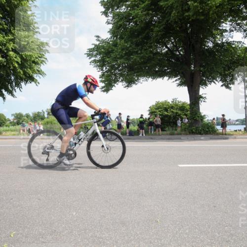 15.06.2025 - 7 Türme Triathlon Yannick Fuchs http://msf.ph/oto/7988529 15.06.2025 12:55:43 Radfahren 302, 559, 613 meine-sportfotos.de