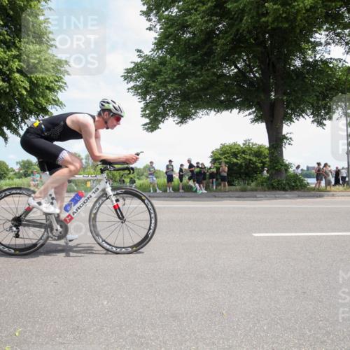15.06.2025 - 7 Türme Triathlon Yannick Fuchs http://msf.ph/oto/7988549 15.06.2025 12:56:11 Radfahren 284, 454, 538, 635 meine-sportfotos.de