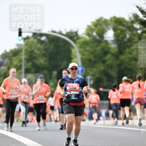 15.06.2025 - REWE Women's Run Dr. Thomas Lammeyer http://msf.ph/oto/7988607 15.06.2025 10:48:39 Laufen 5384 meine-sportfotos.de