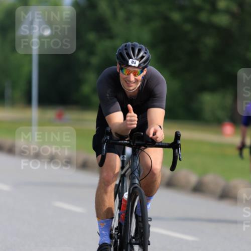 15.06.2025 - 27. Vierlanden-Triathlon H.Heesch http://msf.ph/oto/7988622 15.06.2025 09:26:29 Radfahren 5, 81, 84, 187 meine-sportfotos.de