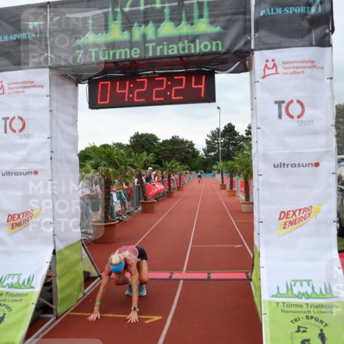 15.06.2025 - 7 Türme Triathlon Michael Strokosch http://msf.ph/oto/7988680 15.06.2025 14:22:24 Ziel 718, 903 meine-sportfotos.de