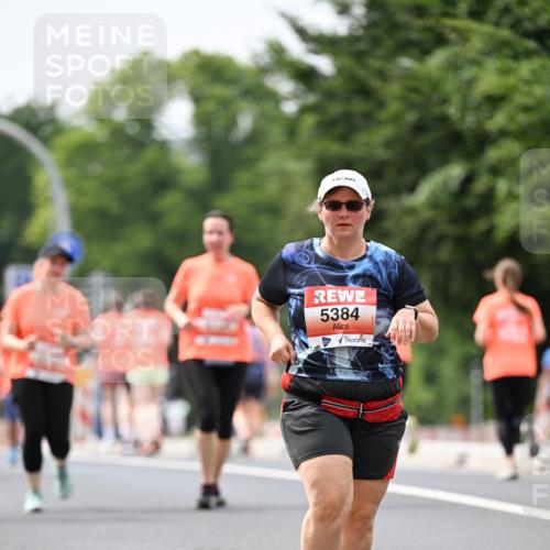 15.06.2025 - REWE Women's Run Dr. Thomas Lammeyer http://msf.ph/oto/7988733 15.06.2025 10:48:43 Laufen 5384 meine-sportfotos.de