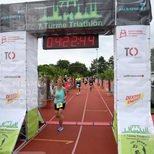 15.06.2025 - 7 Türme Triathlon Michael Strokosch http://msf.ph/oto/7988789 15.06.2025 14:22:44 Ziel 423, 497, 724, 1000, 1042 meine-sportfotos.de