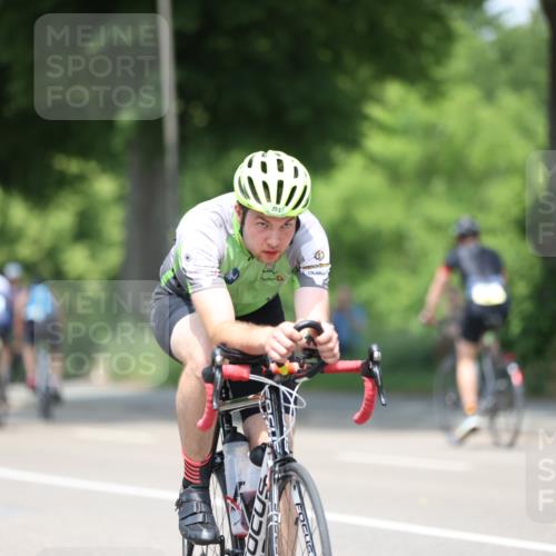 15.06.2025 - 7 Türme Triathlon Yannick Fuchs http://msf.ph/oto/7988814 15.06.2025 13:00:42 Radfahren 234, 327, 424, 579, 641, 805, 927, 992, 1049, 1149, 1169 meine-sportfotos.de
