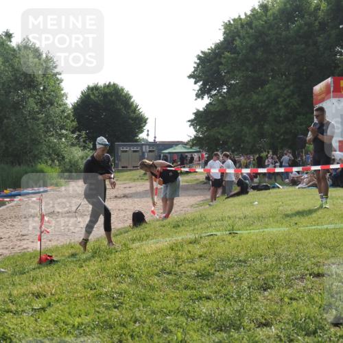 15.06.2025 - 27. Vierlanden-Triathlon KatJ http://msf.ph/oto/7988831 15.06.2025 09:06:58 Schwimmen 212, 251 meine-sportfotos.de