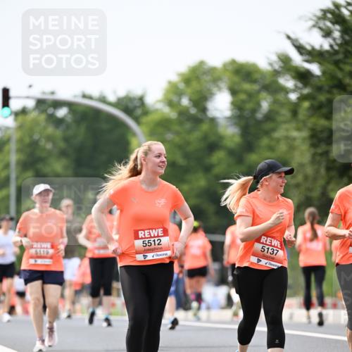 15.06.2025 - REWE Women's Run Dr. Thomas Lammeyer http://msf.ph/oto/7988850 15.06.2025 10:48:45 Laufen 5512, 5119, 5137 meine-sportfotos.de